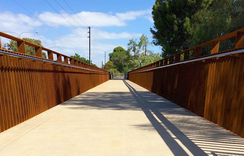 <b>O-Bahn Footbridge</b><span><b>:</b> Corten profiles for O-Bahn extension footbridge in Adelaide, CBD.<span>